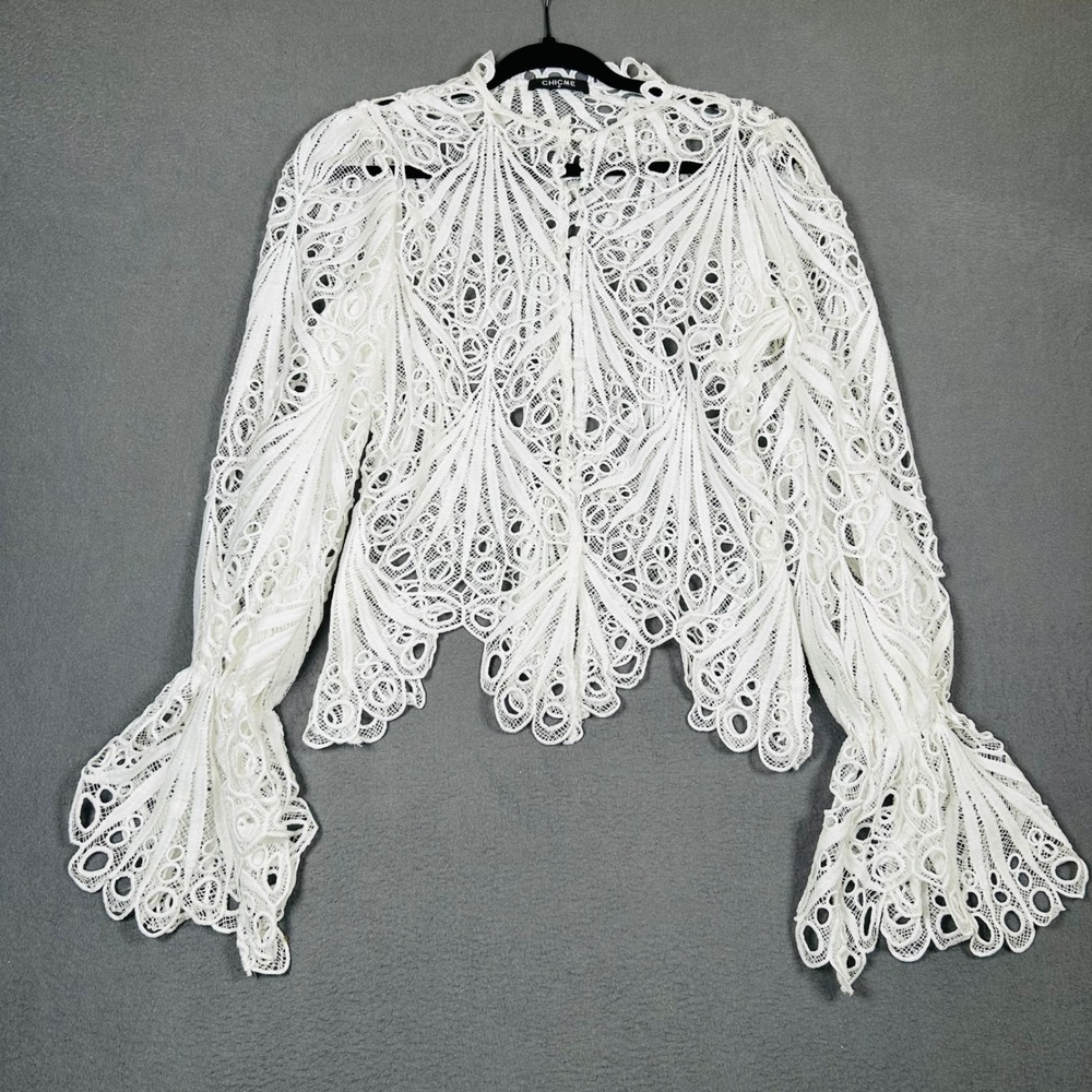 CHICME Lace Top Women M White Bell Sleeve Button Front Eyelet Boho Romantic